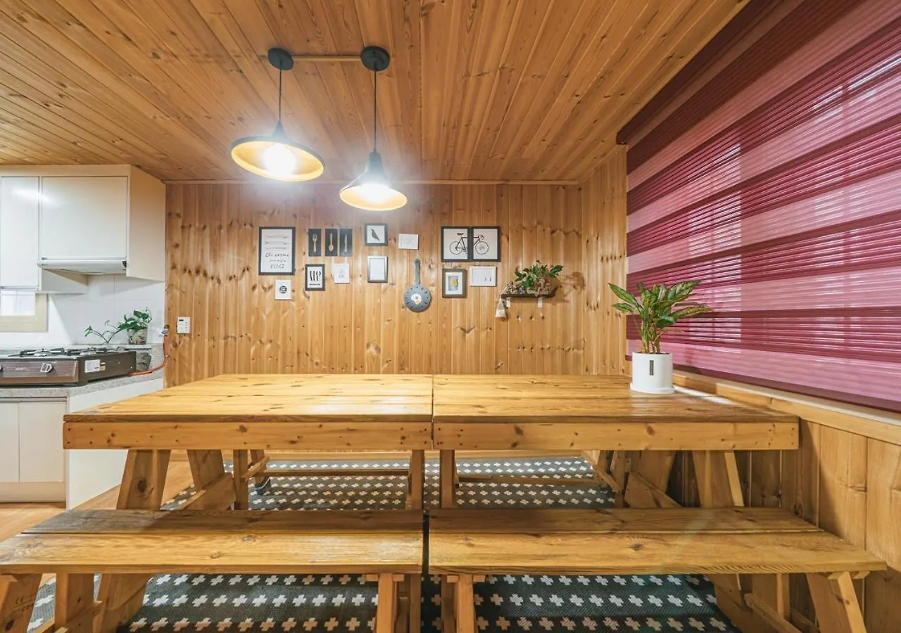 Jeju Haepoomdal Pension Южная Корея