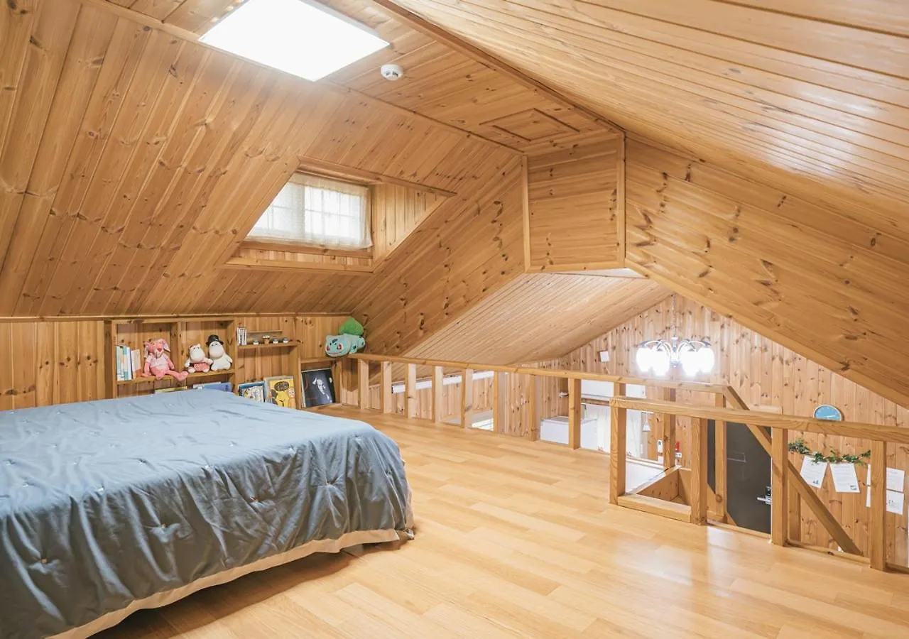 Дом отдыха Jeju Haepoomdal Pension